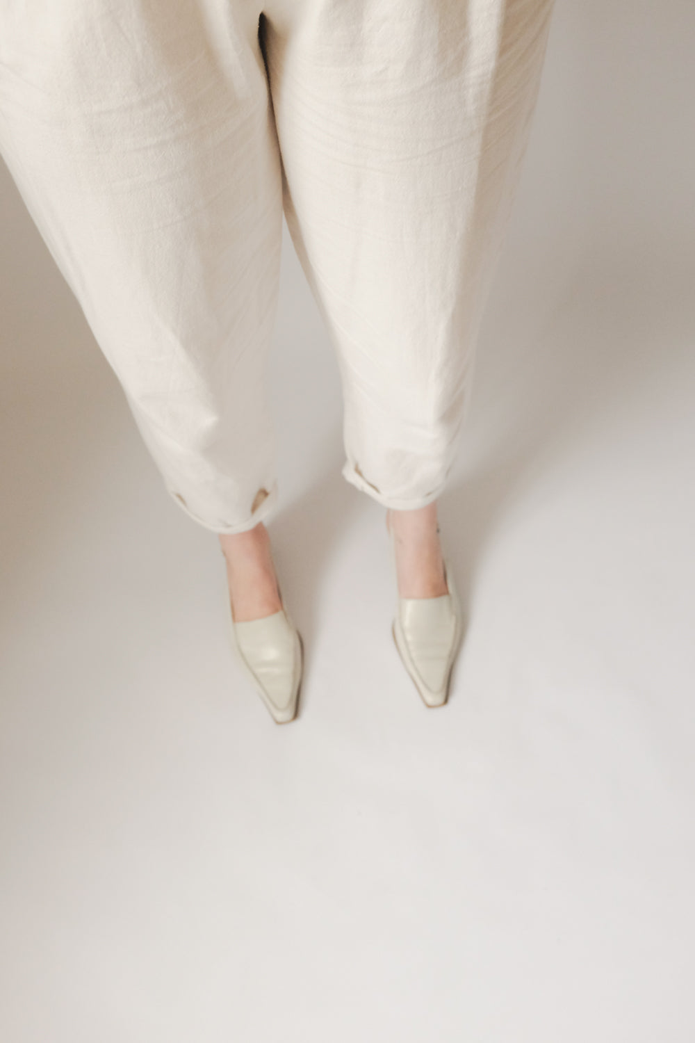POINTY CREAM SLING BACK MULES 39 40