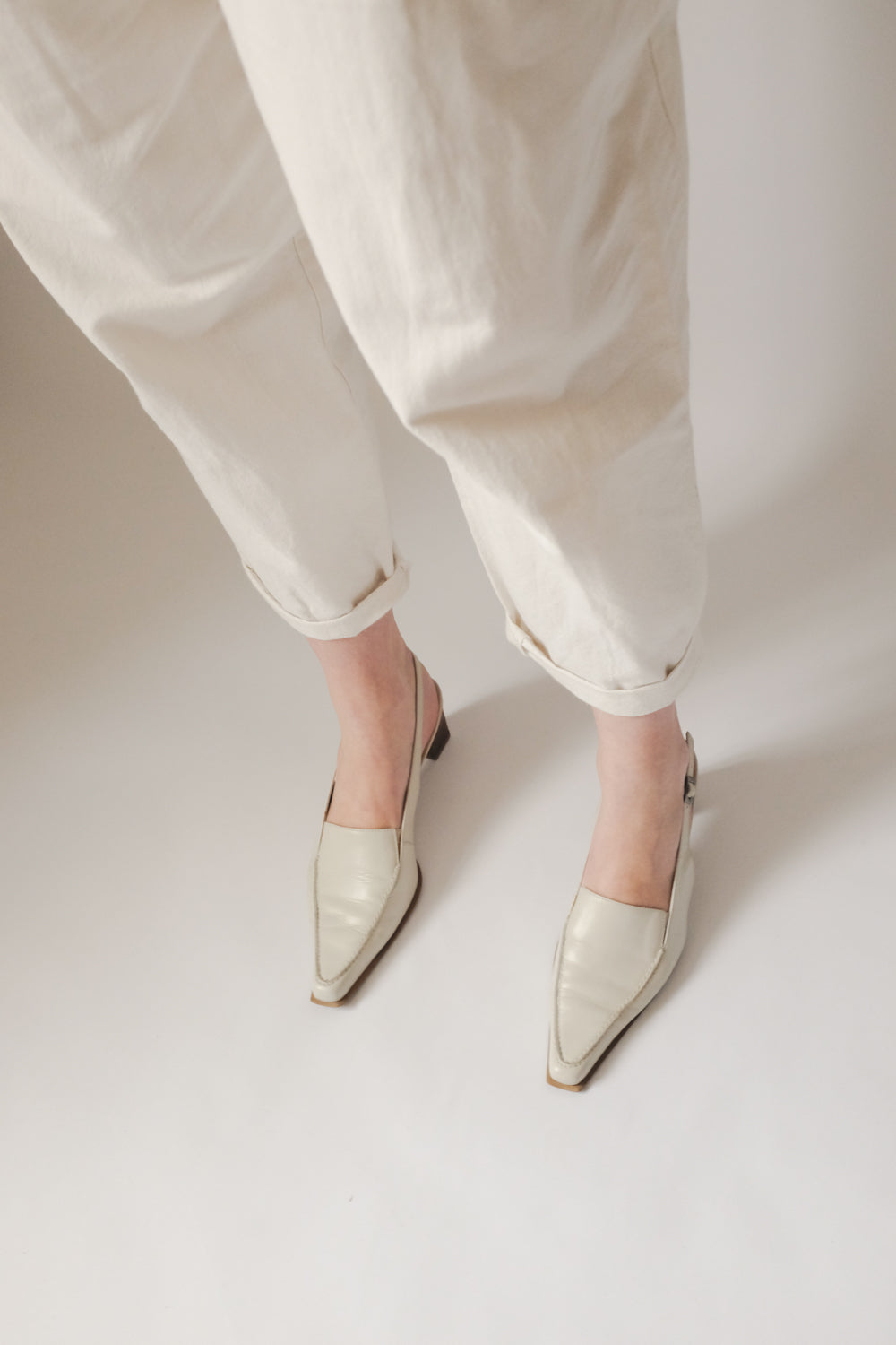 POINTY CREAM SLING BACK MULES 39 40