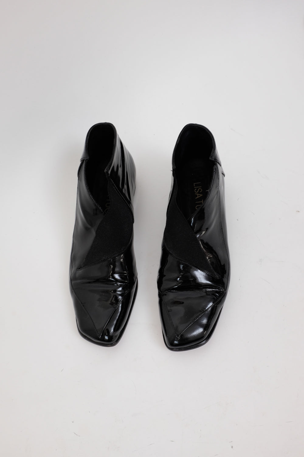 SPECIAL VINTAGE ITALY BLACK 39 PATENT LEATHER BOOTS