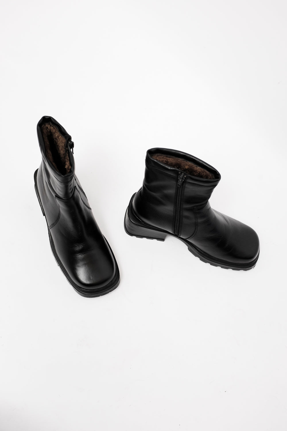 0021_WARM DERBY LEATHER BOOTS 38