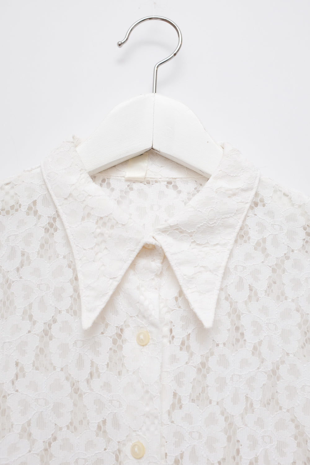 WHITE LACE VINTAGE SHIRT