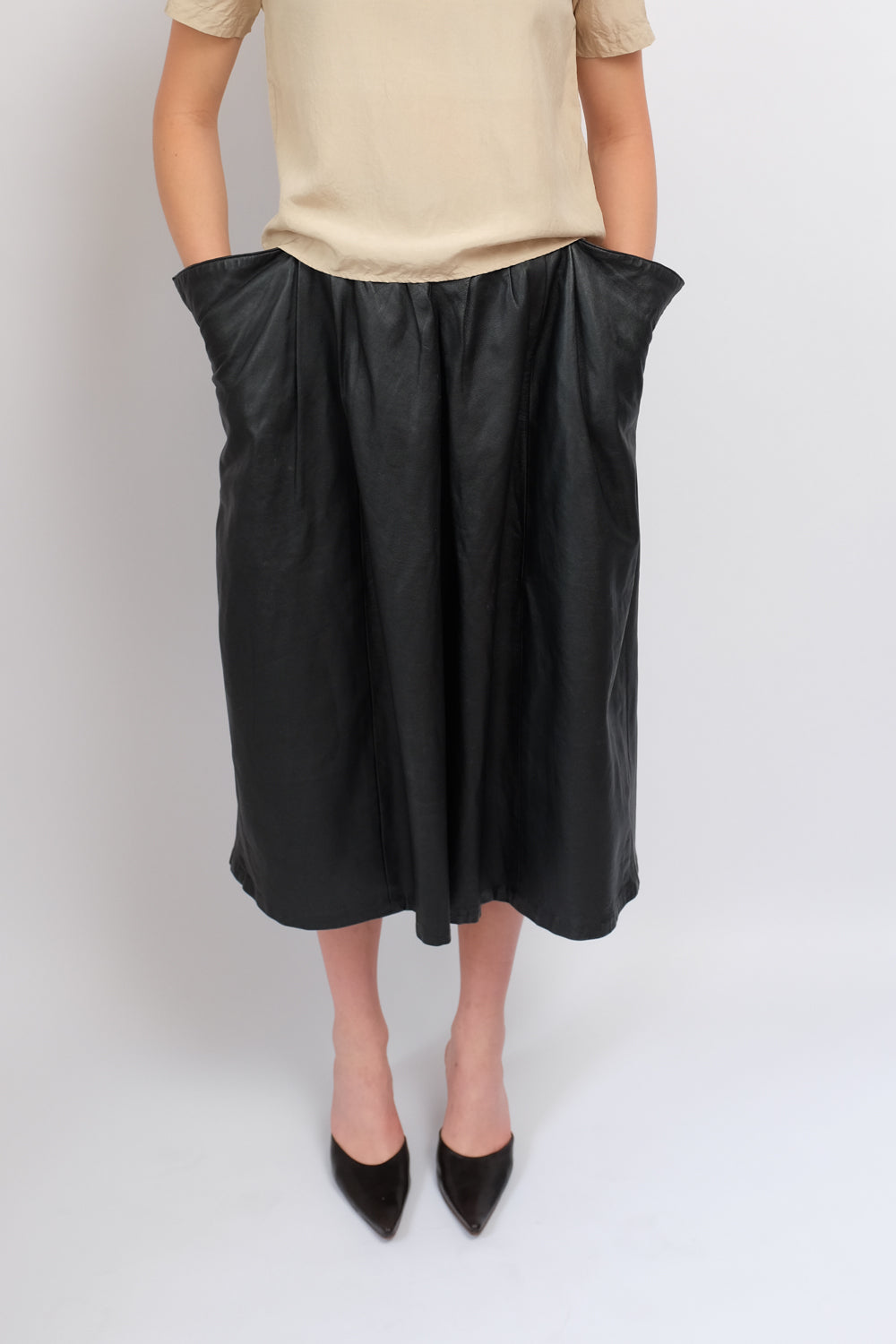 LEATHER HIGH WAIST BLACK PLEATED SKIRT