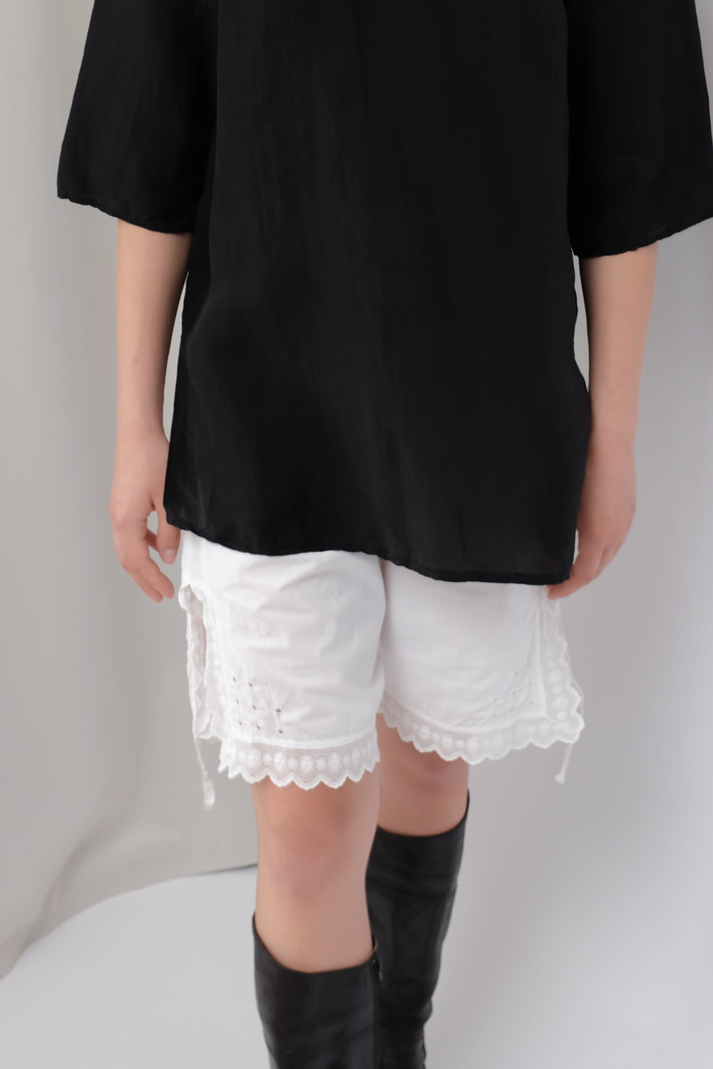 PURE COTTON LACE ANITQUE VINTAGE SHORTS