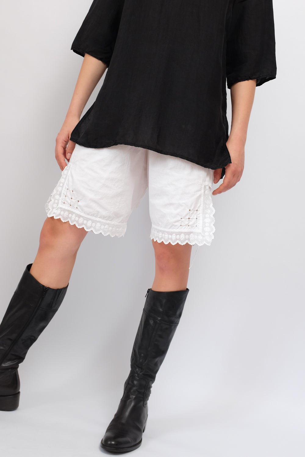 PURE COTTON LACE ANITQUE VINTAGE SHORTS