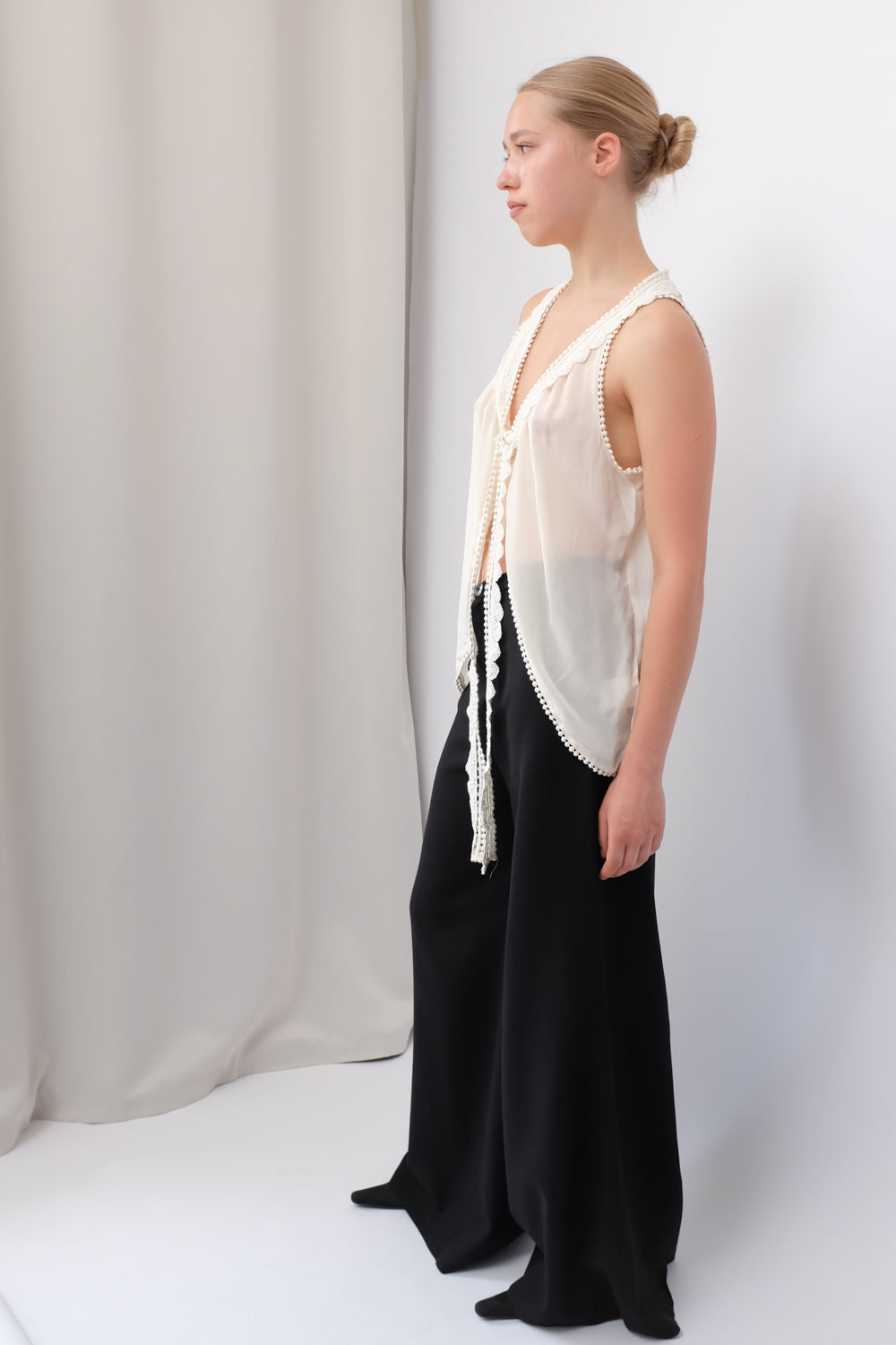 PURE SILK VISCOSE LACE CREAM VEST TOP