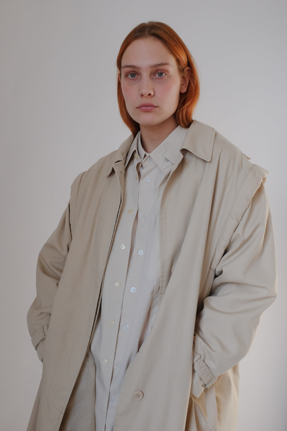 VINTAGE EXTRA BOLD SHOULDERS TRENCH