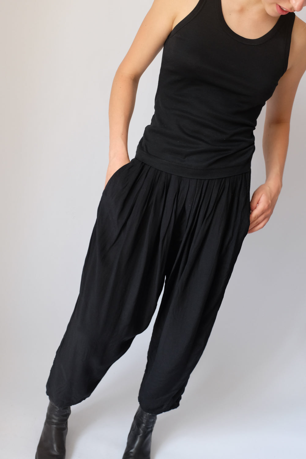 PURE VISCOSE BALLOON CROP BLACK PANTS