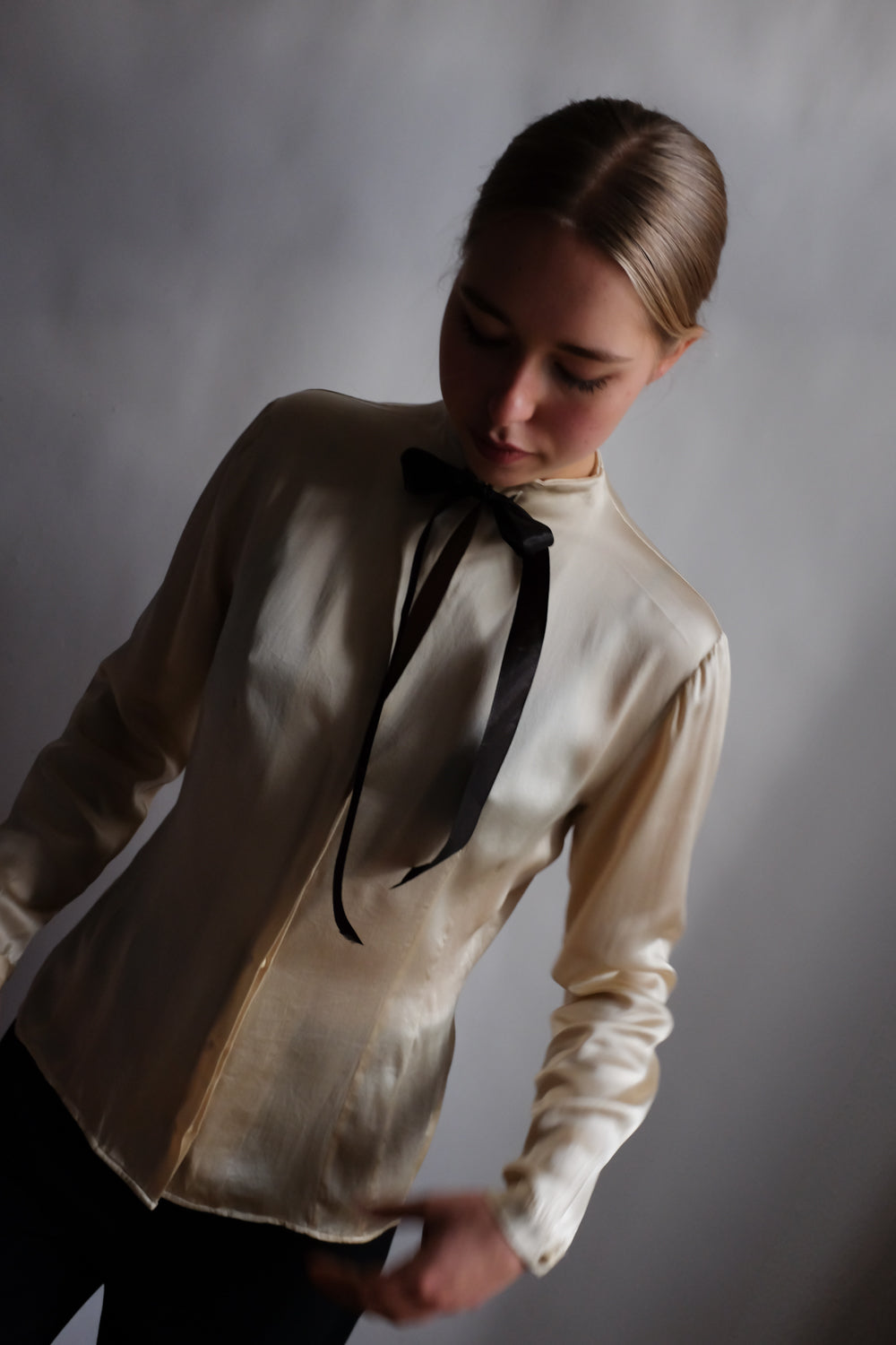 PURE SILK SATIN CREAM TIE MANI ITALY BLOUSE