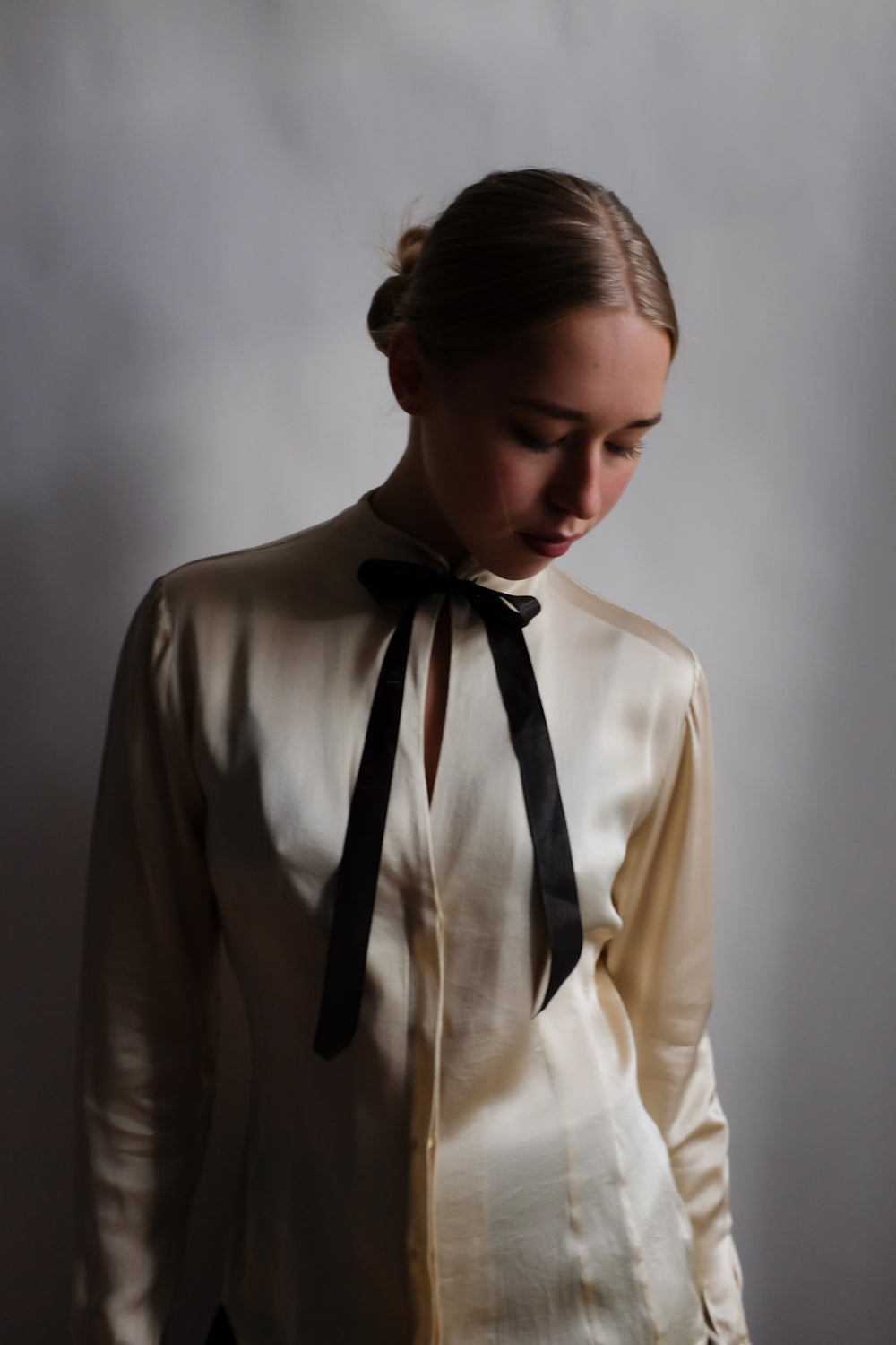 PURE SILK SATIN CREAM TIE MANI ITALY BLOUSE