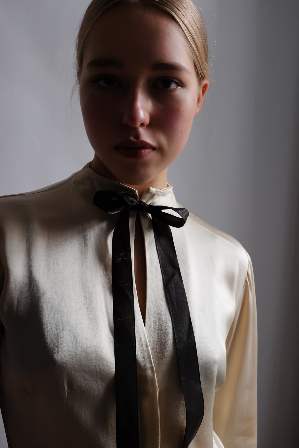 PURE SILK SATIN CREAM TIE MANI ITALY BLOUSE