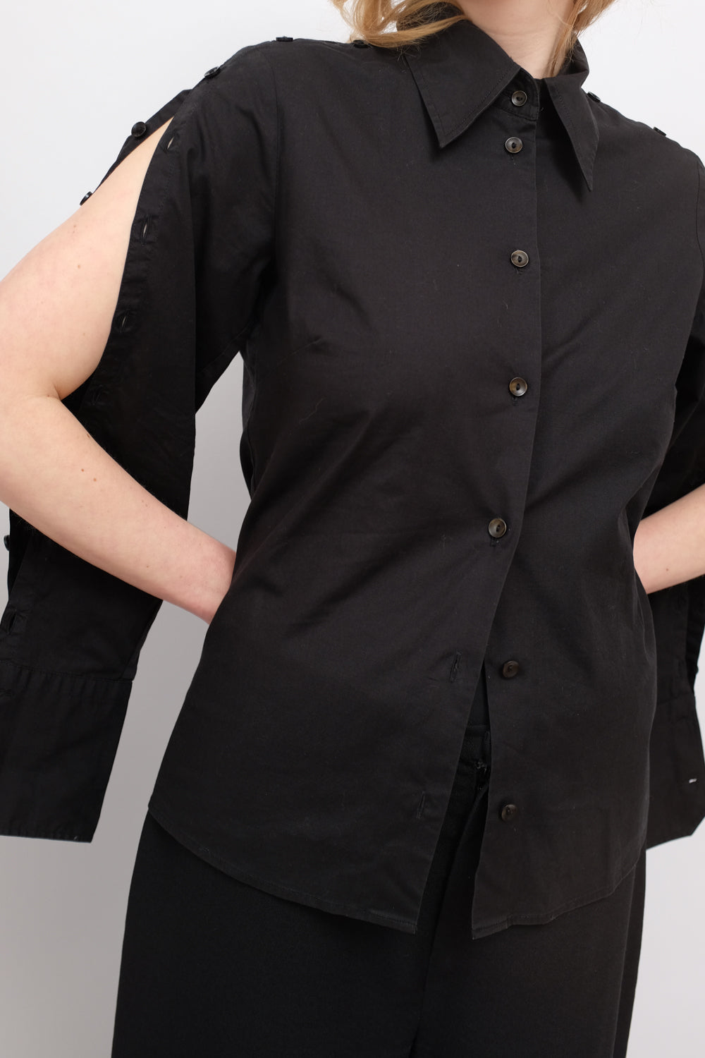 BLACK COTTON BUTTONED ARM SHIRT