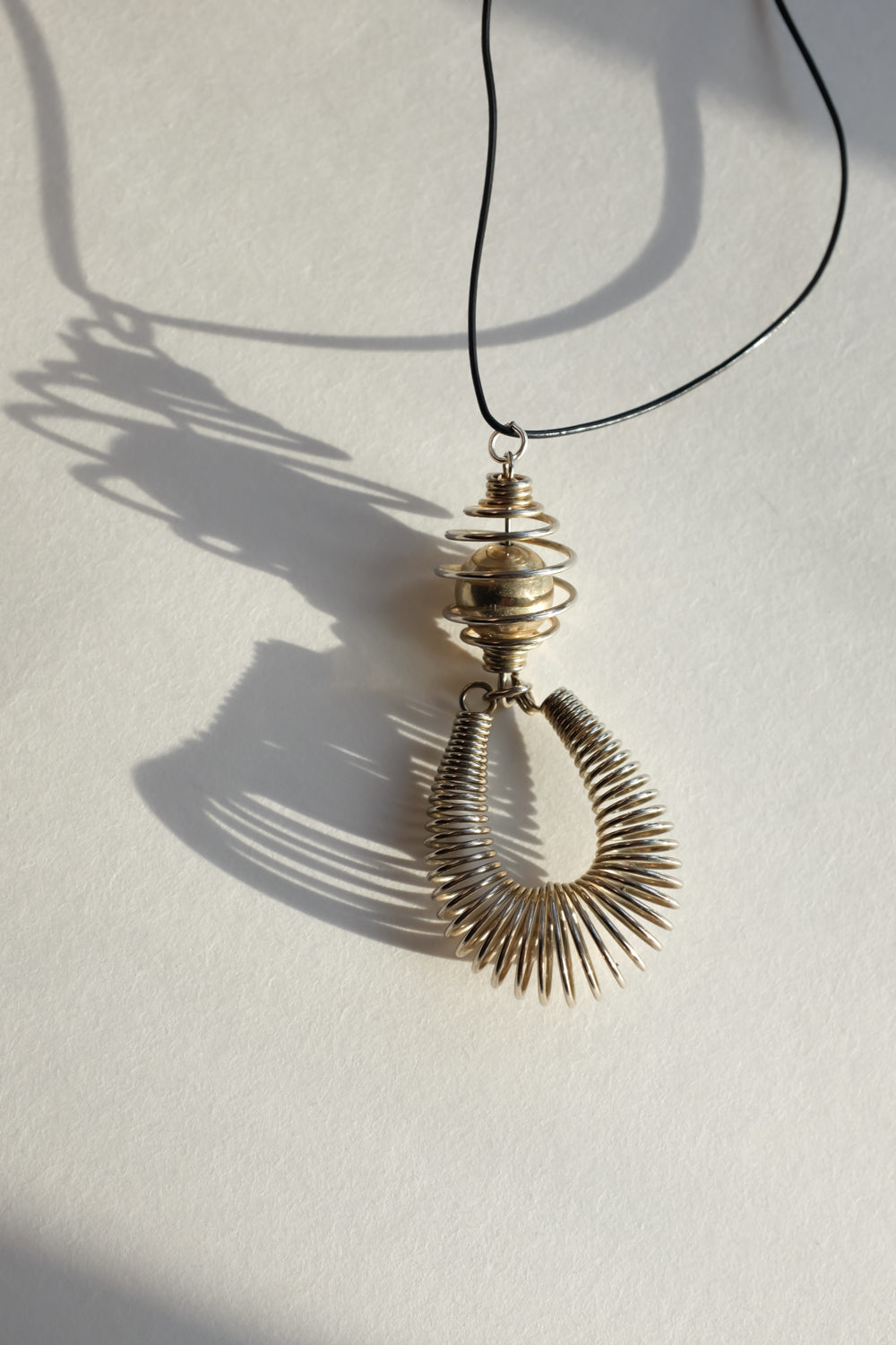 VINTAGE LEATHER NECKLACE WITH BOLD PENDANT