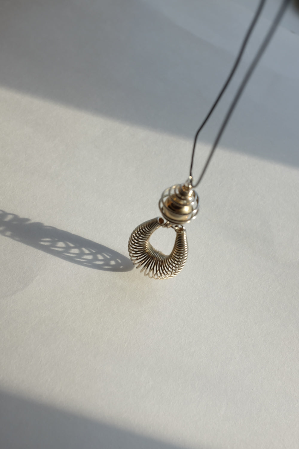 VINTAGE LEATHER NECKLACE WITH BOLD PENDANT