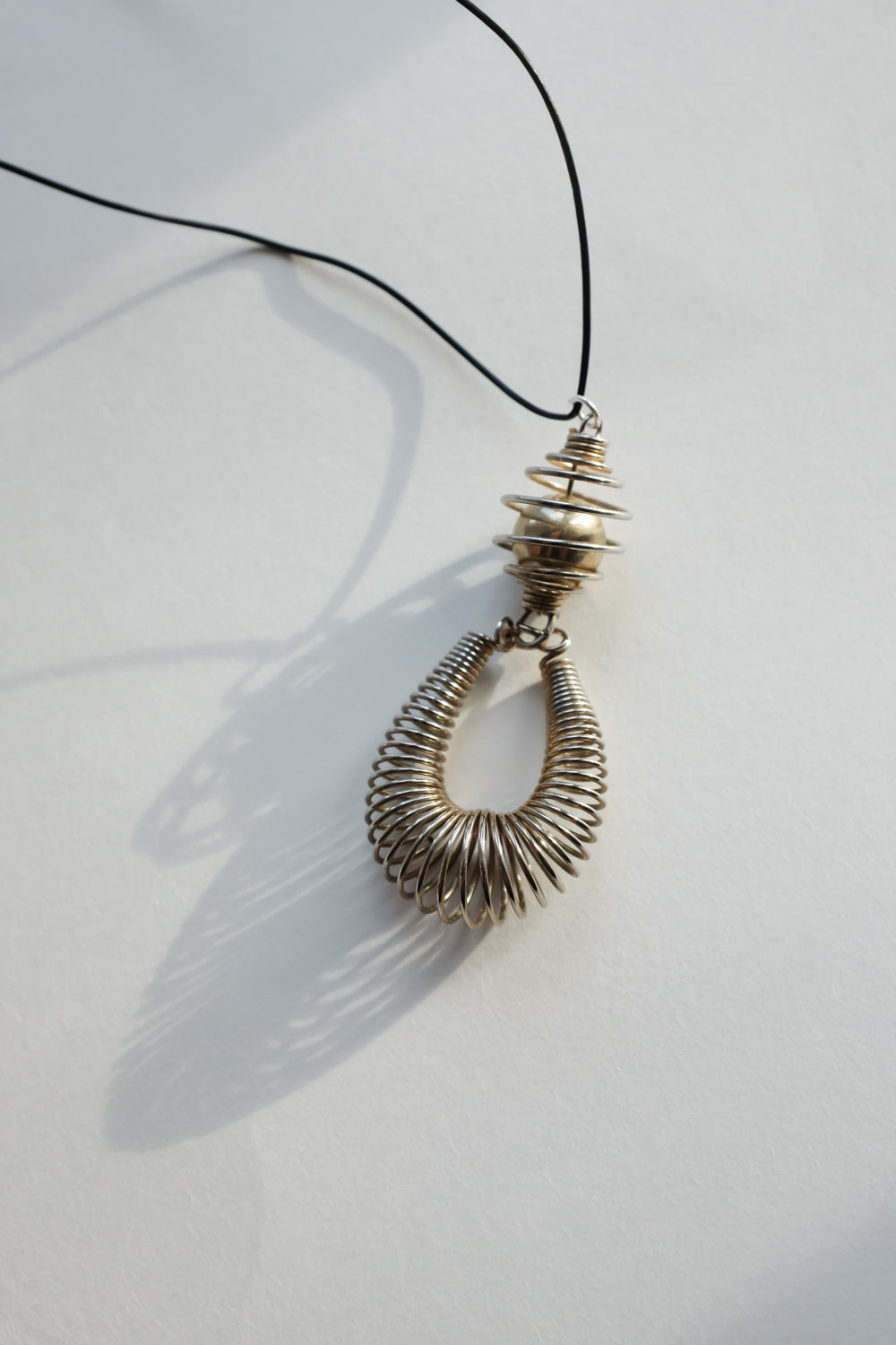 VINTAGE LEATHER NECKLACE WITH BOLD PENDANT