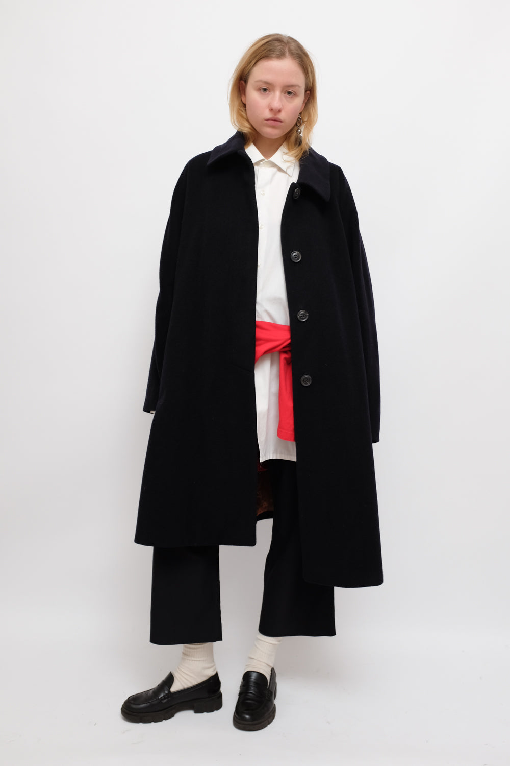 BLACK WOOL ROUND SHOULDER OVERSIZE CAR COAT
