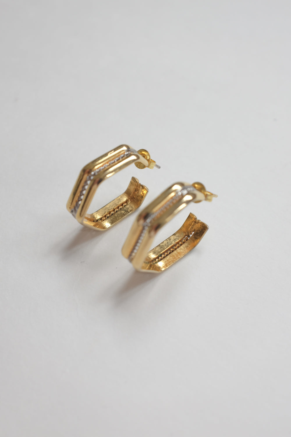 VINTAGE BOLD GOLD SILVER HOOPS