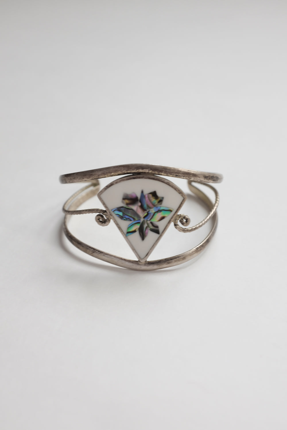 VINTAGE SILVER ANTIQUE MOTHER OF PEARL BRACELET
