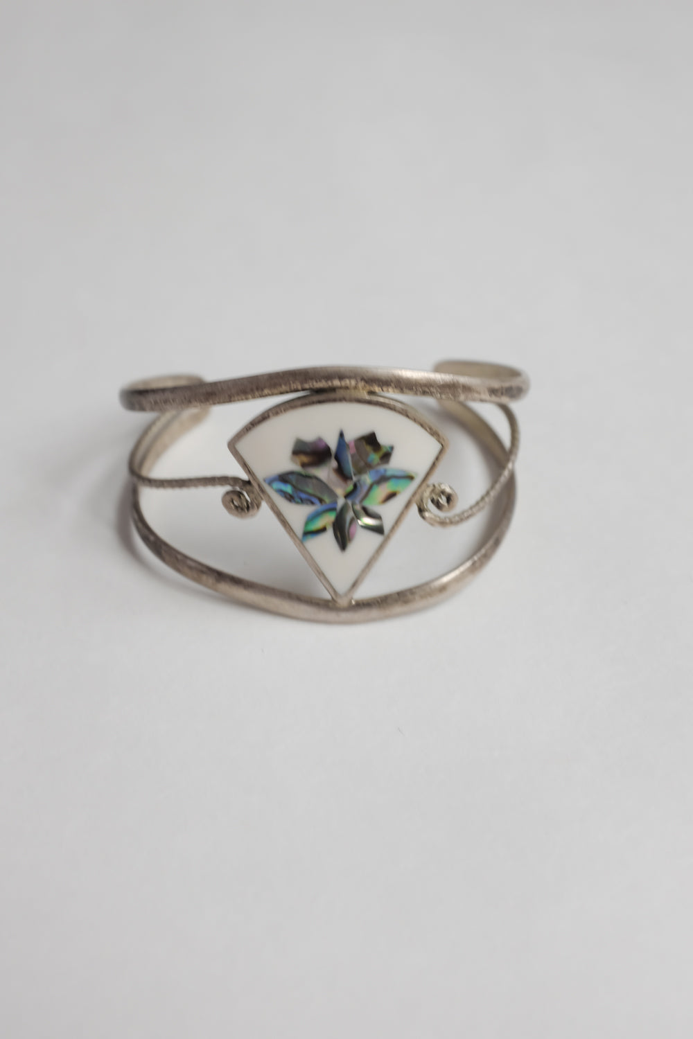 VINTAGE SILVER ANTIQUE MOTHER OF PEARL BRACELET