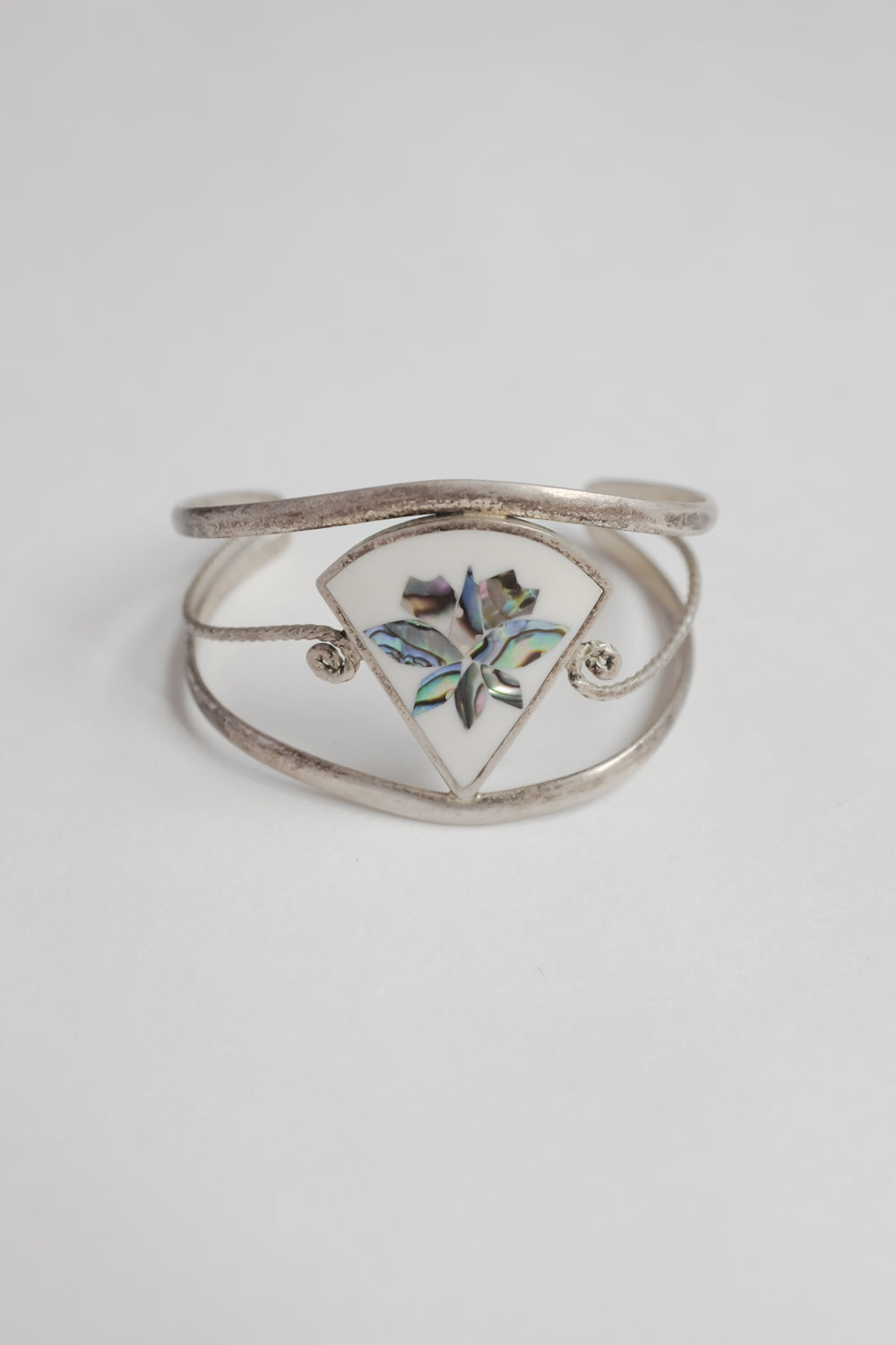 VINTAGE SILVER ANTIQUE MOTHER OF PEARL BRACELET