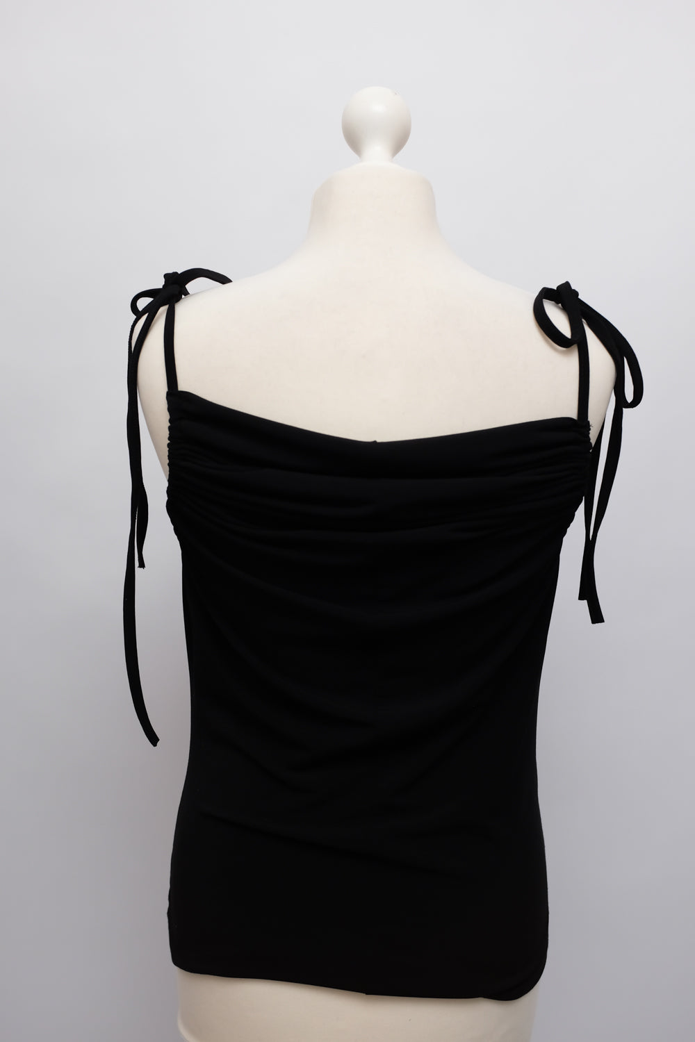 BLACK RUFFLES VINTAGE TOP