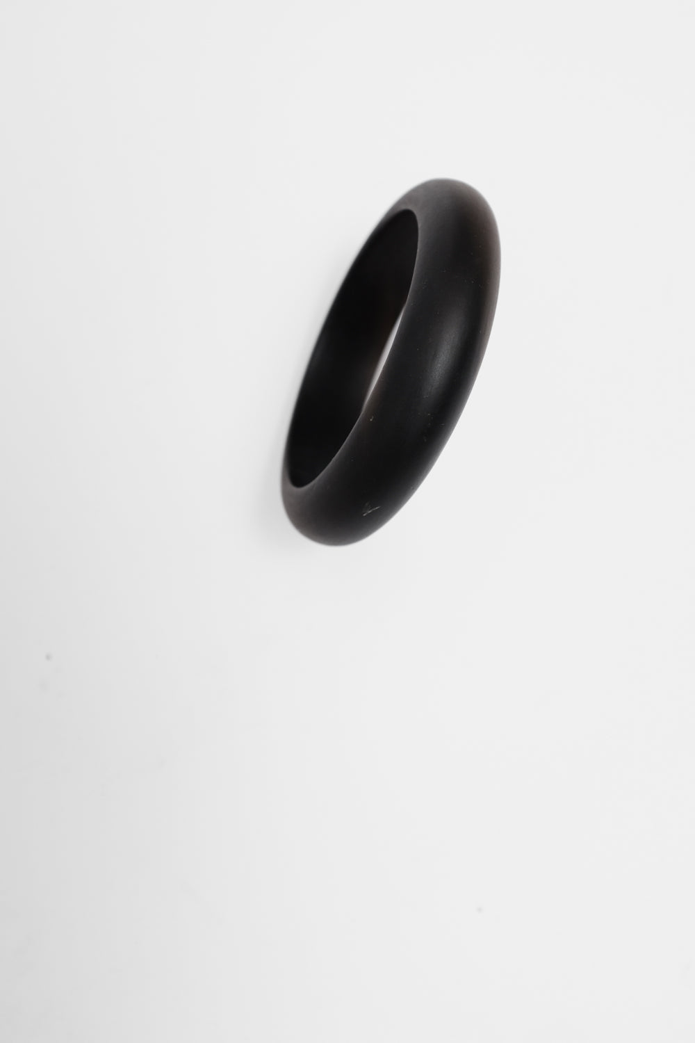 VINTAGE WOOD BLACK BOLD BRACELET