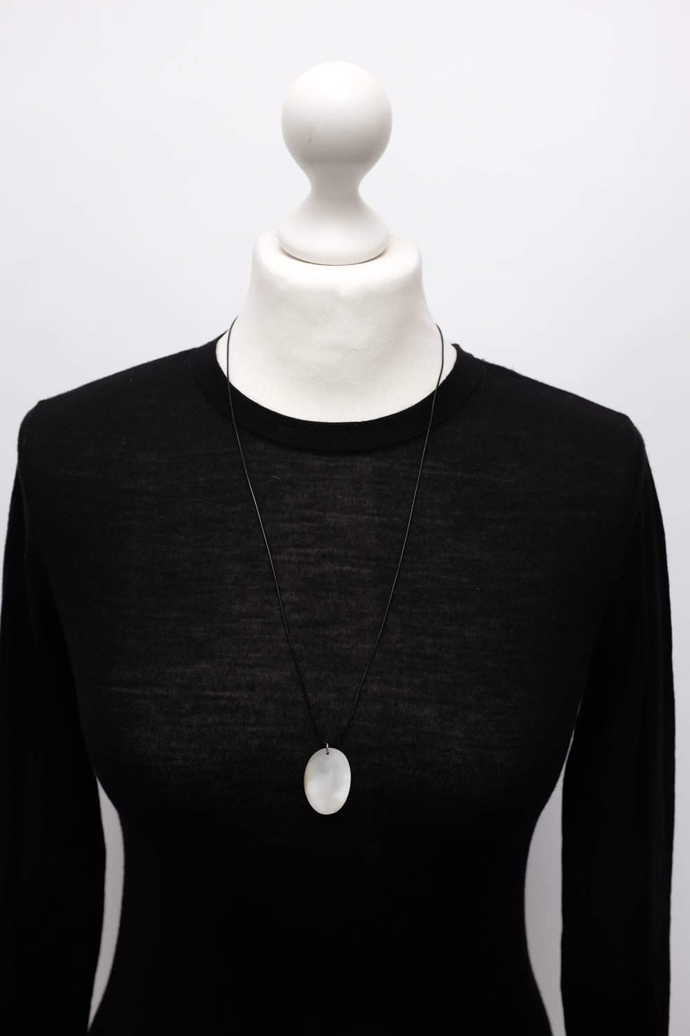 LONG LEATHER MOTHER OF PEARL NECKLACE