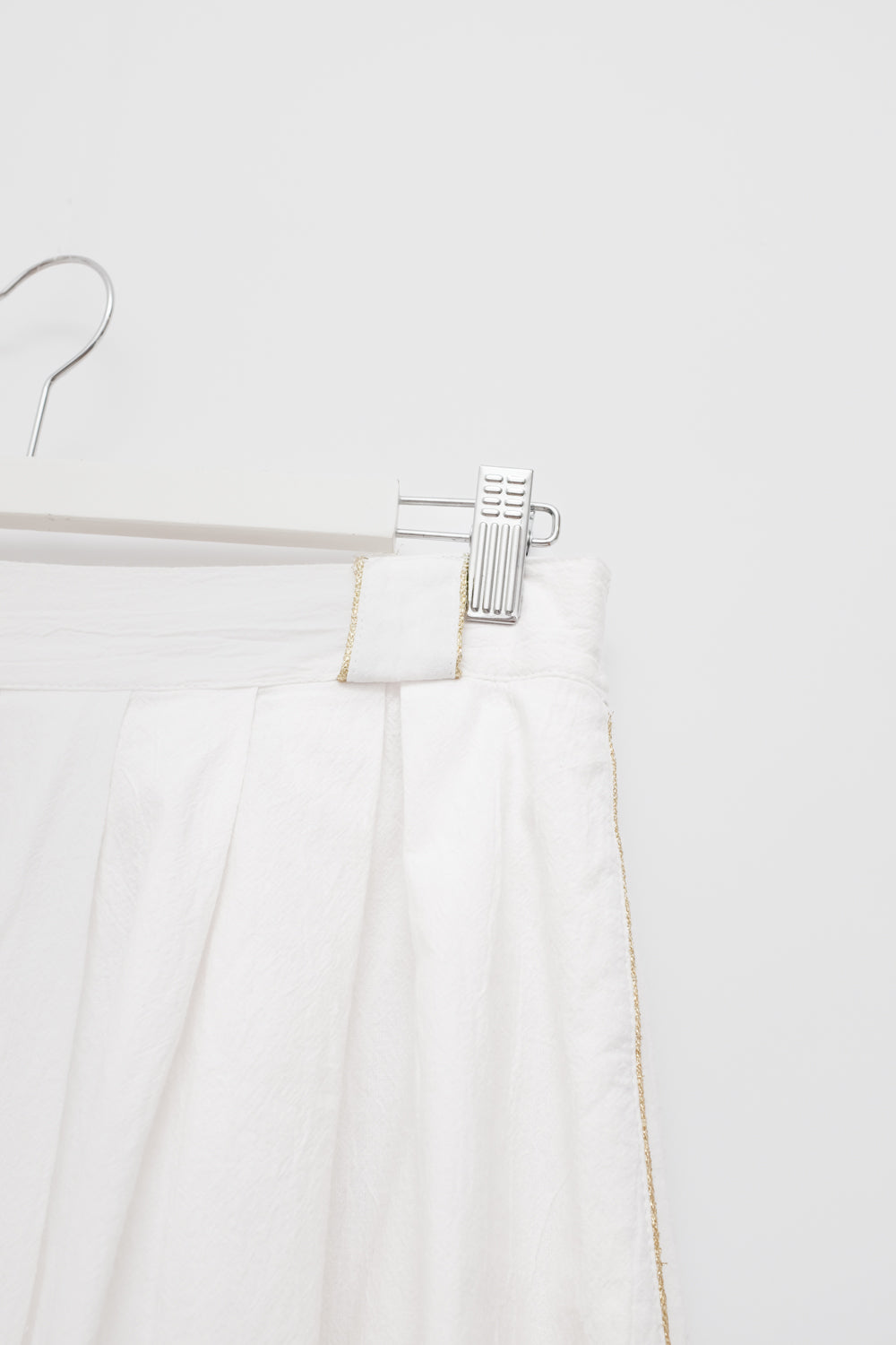 PURE COTTON WHITE PLEATED VINTAGE SKIRT