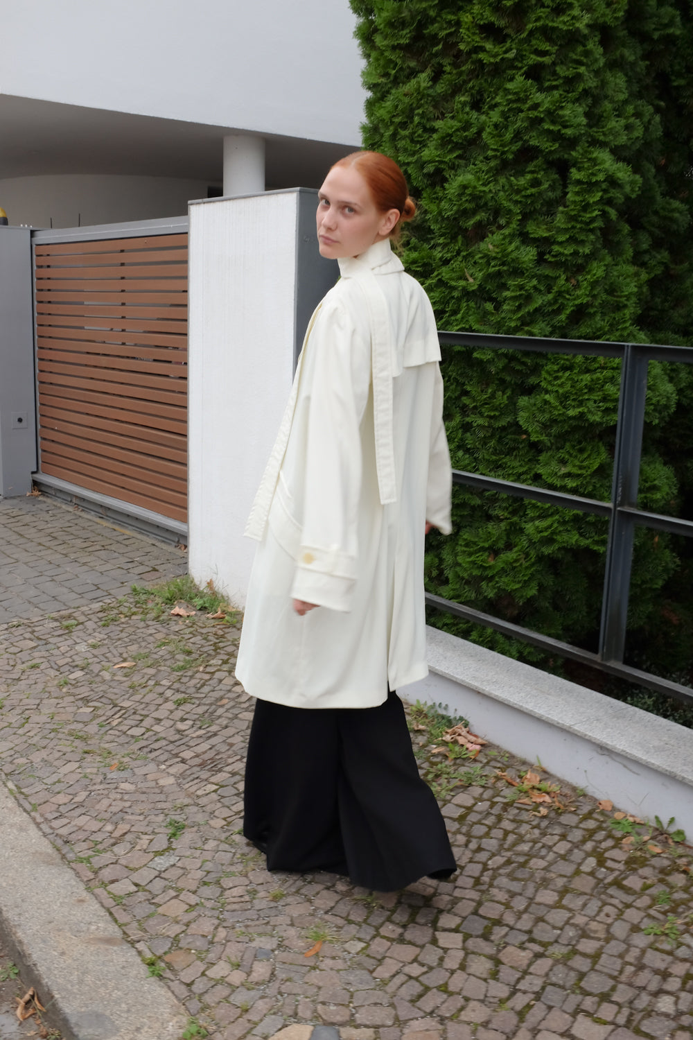 CREAM VINTAGE FLOWY TRENCH COAT