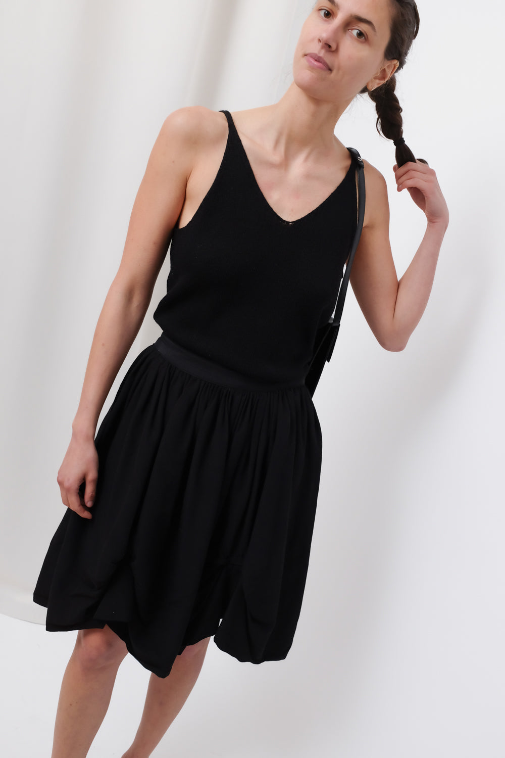 BLACK V KNIT CAMISOLE