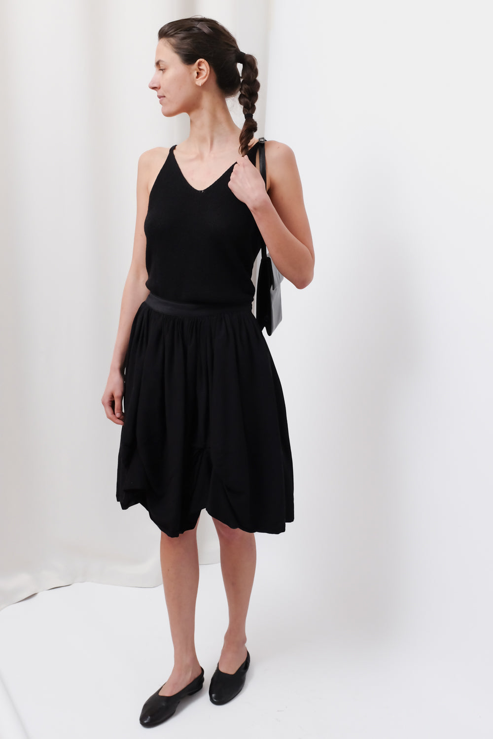 BLACK V KNIT CAMISOLE