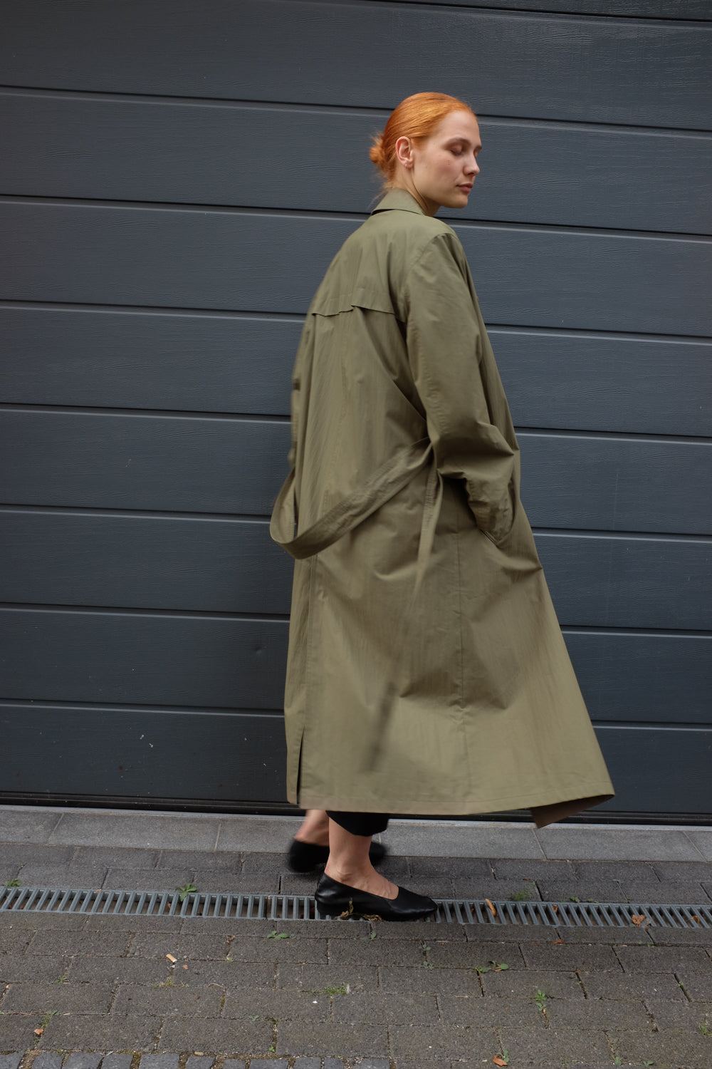 VINTAGE KHAKI TRENCH COAT