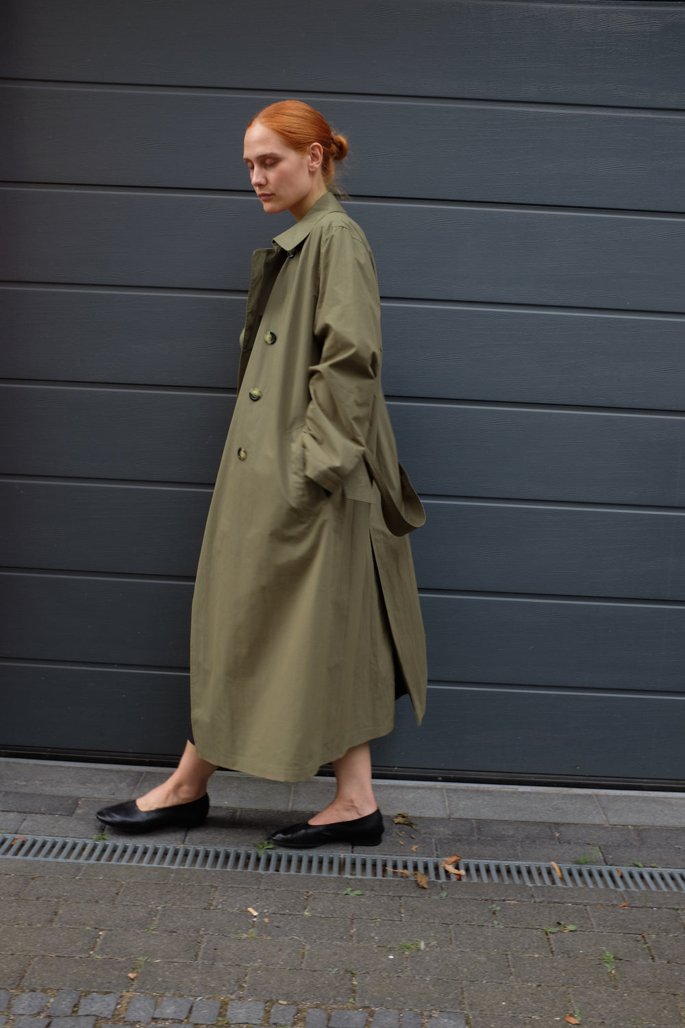 VINTAGE KHAKI TRENCH COAT