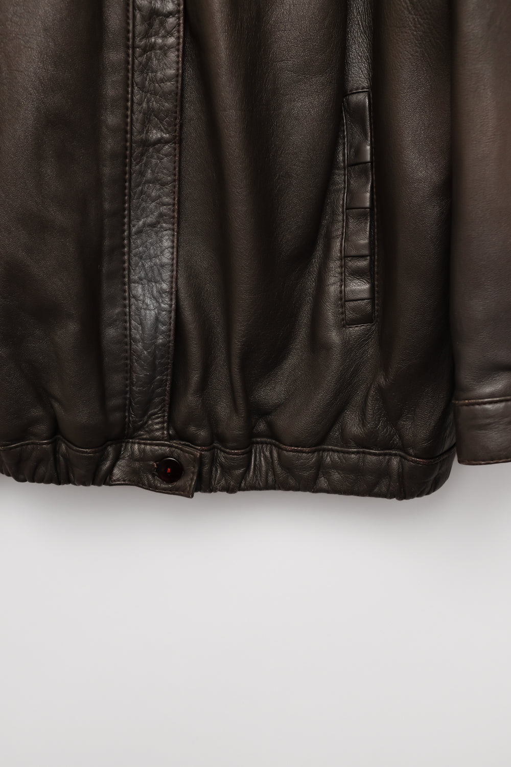 BROWN LEATHER VINTAGE BOMBER JACKET