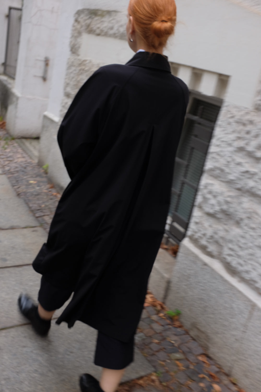 TECHNICAL BLACK RAIN TRENCH COAT