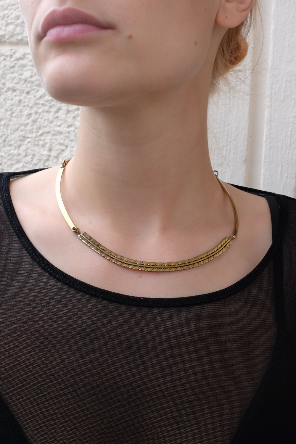 VINTAGE CHOKER GOLD NECKLACE