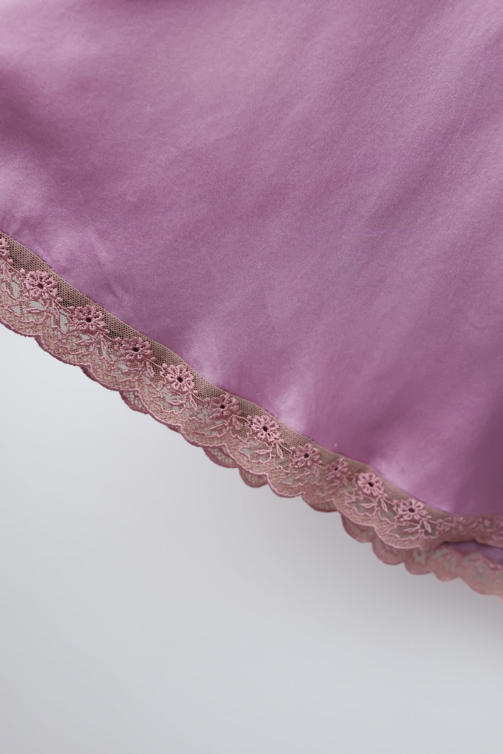 SATIN LILAC LACE ITALY SKIRT