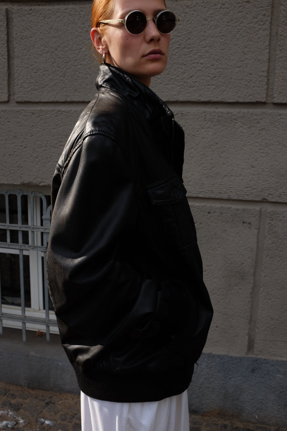 VINTAGE BLACK LEATHER OVERSIZE BOMBER