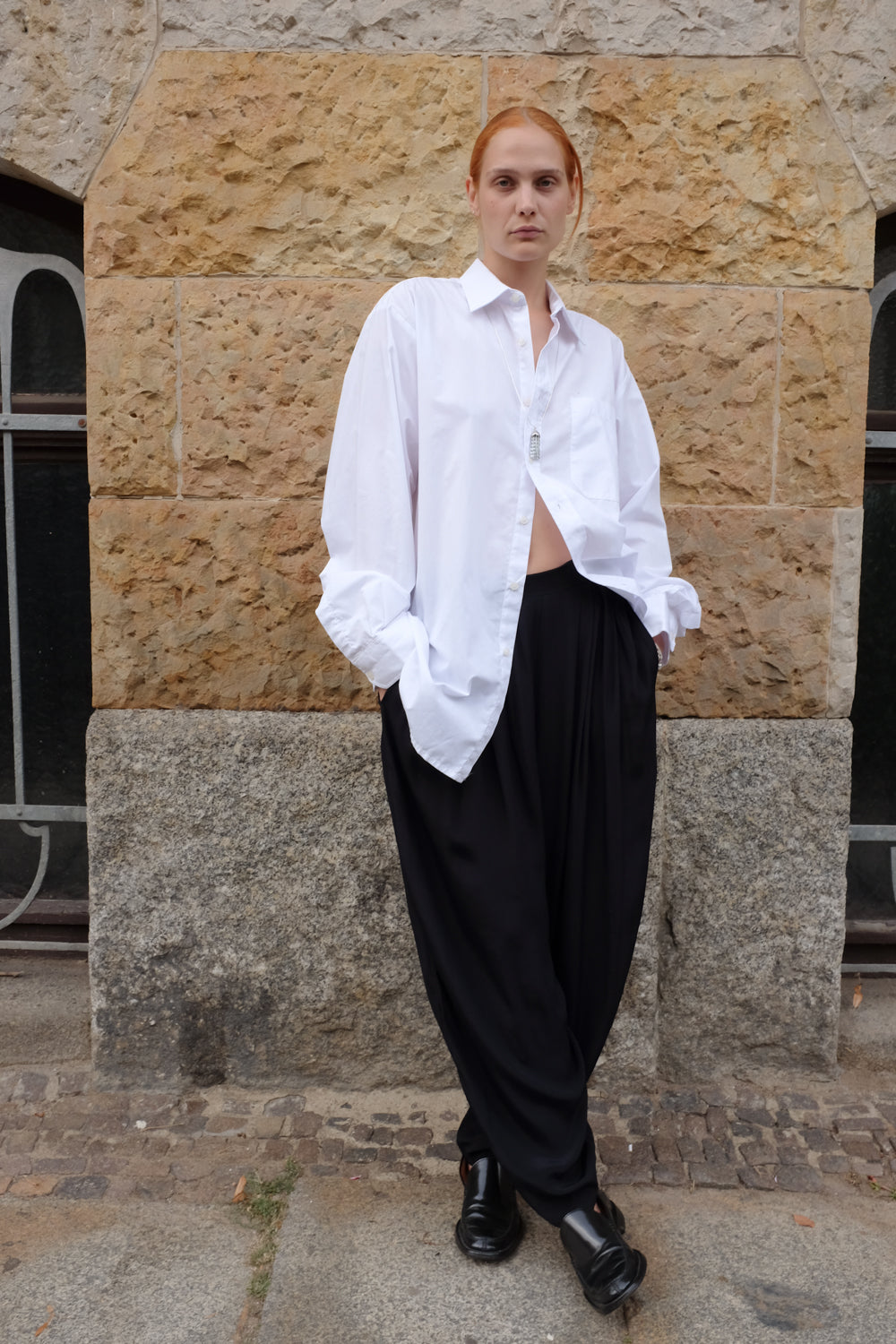 PURE VISCOSE BALLOON BLACK PANTS