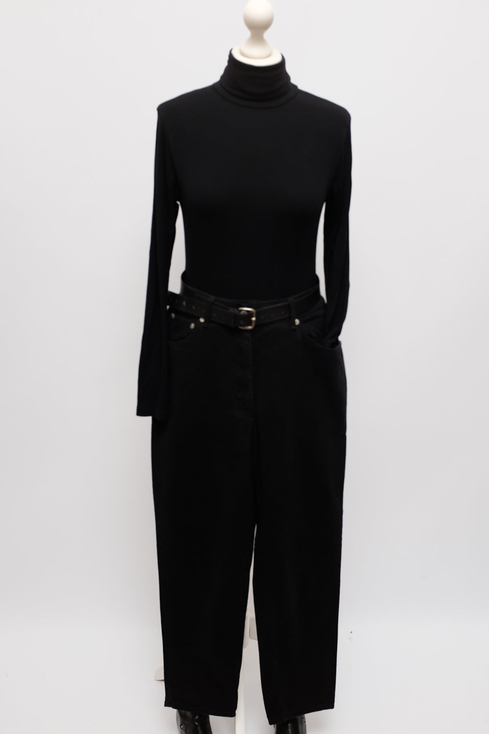 BLACK BARREL VINTAGE DENIM PANTS