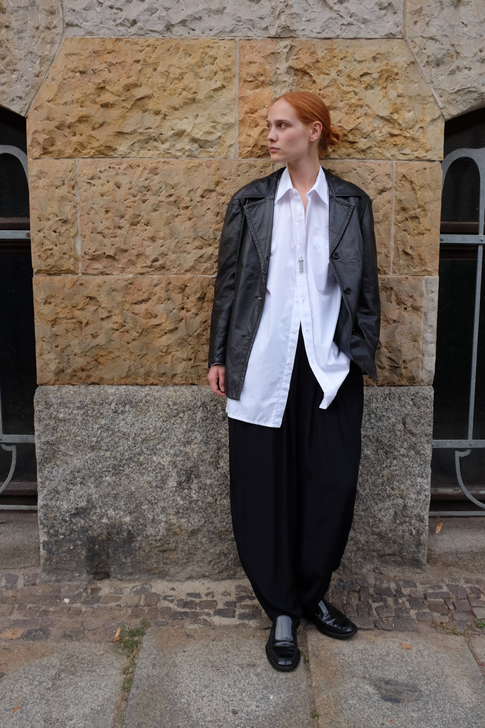 PURE VISCOSE BALLOON BLACK PANTS