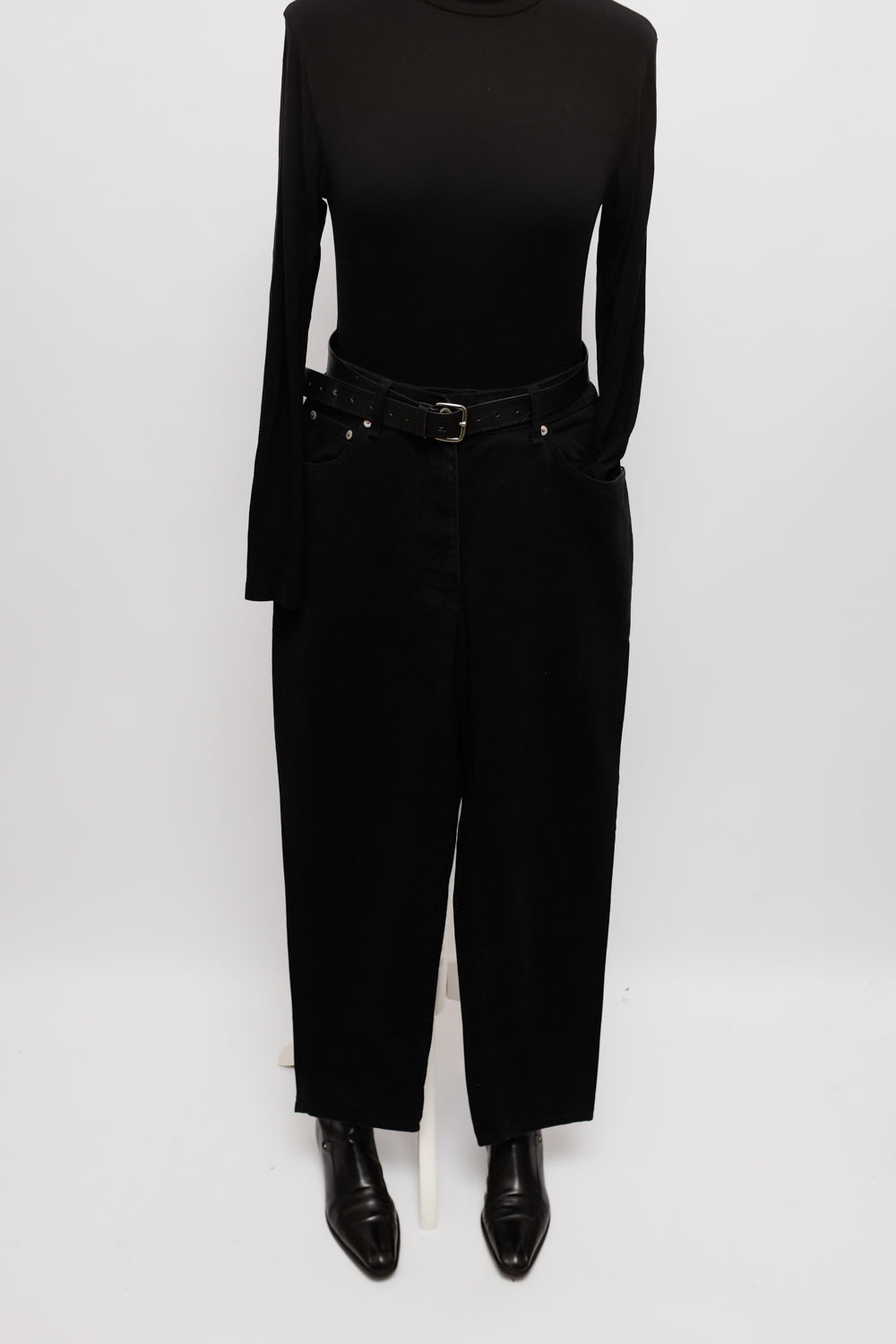 BLACK BARREL VINTAGE DENIM PANTS