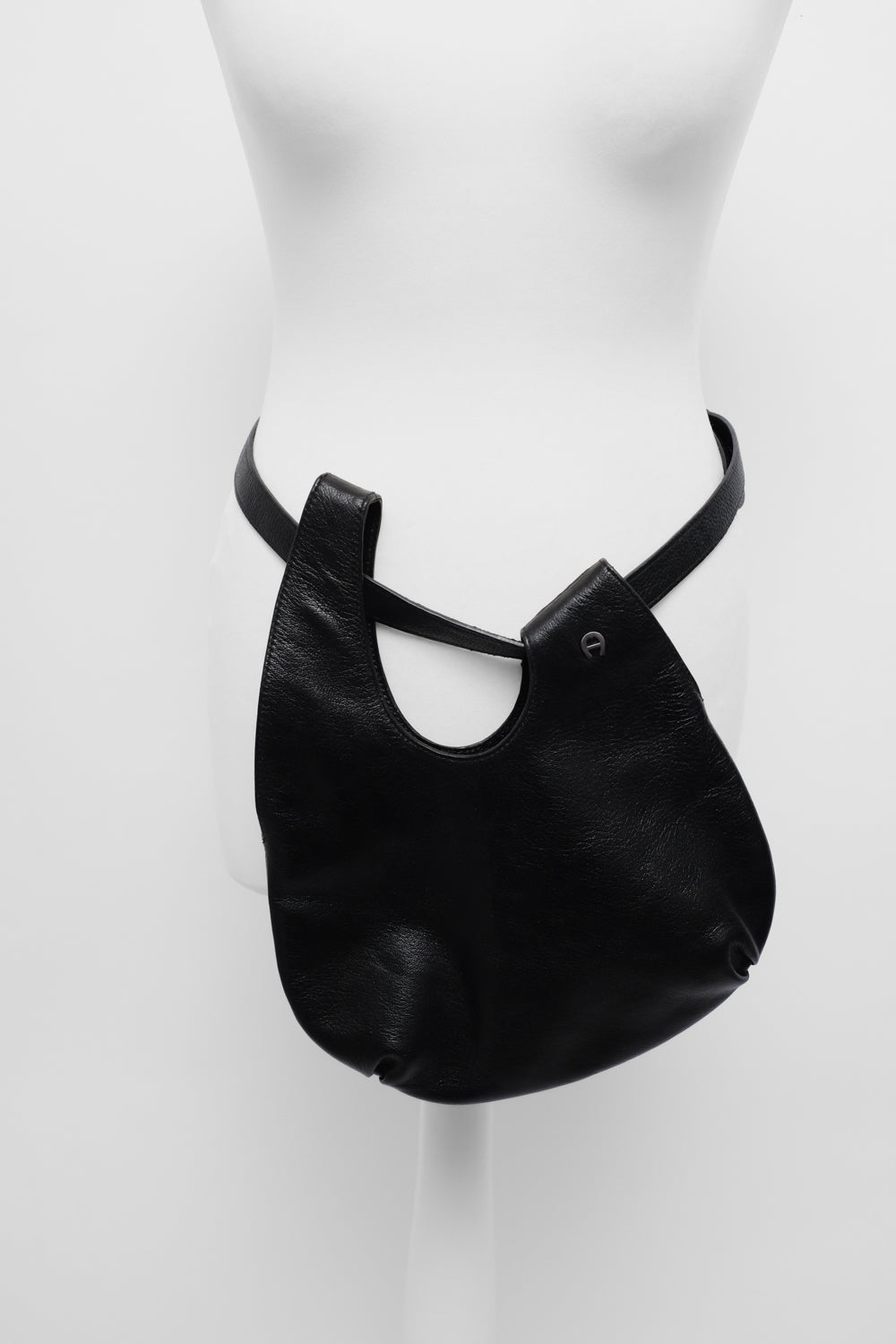 AIGNER BLACK LEATHER FANNY PACK HIP BAG