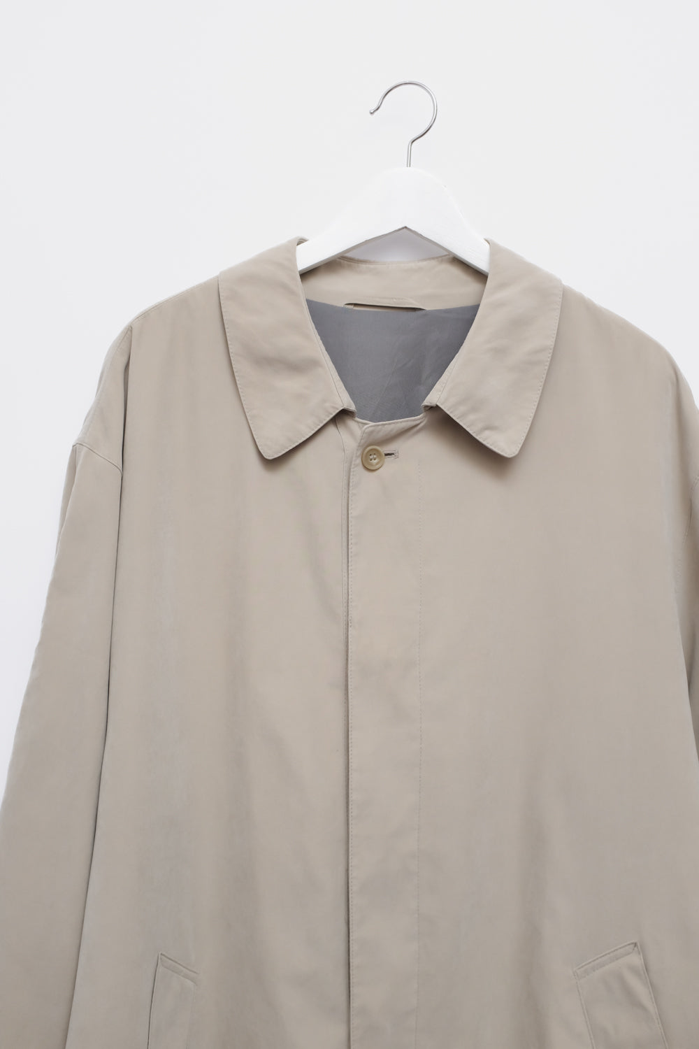 LONG CLASSY BEIGE TRENCH COAT