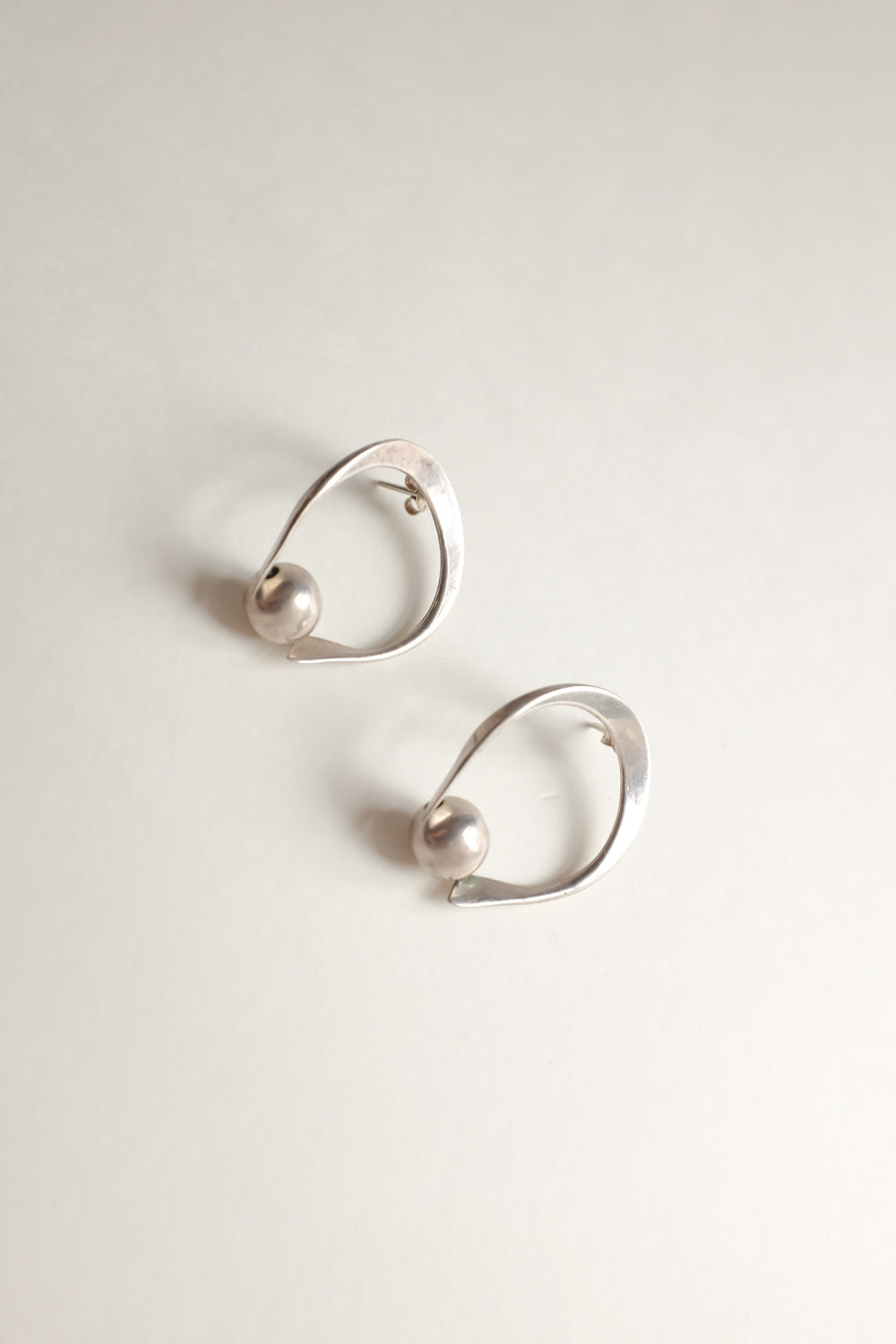ORGANIC SHAPED BALL EARRINGS 925 SILVER