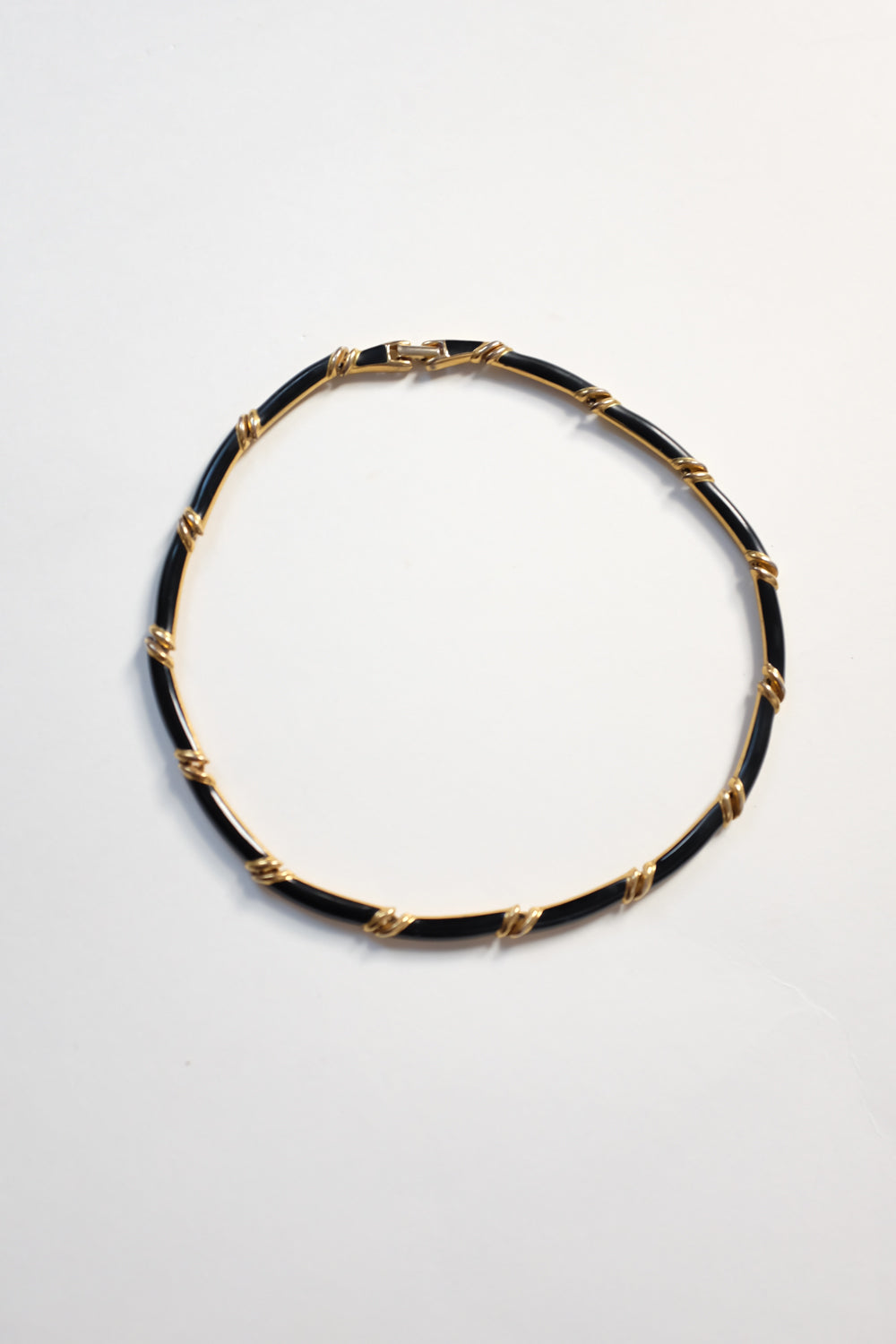 VINTAGE CHOKER GOLD BLACK NECKLACE