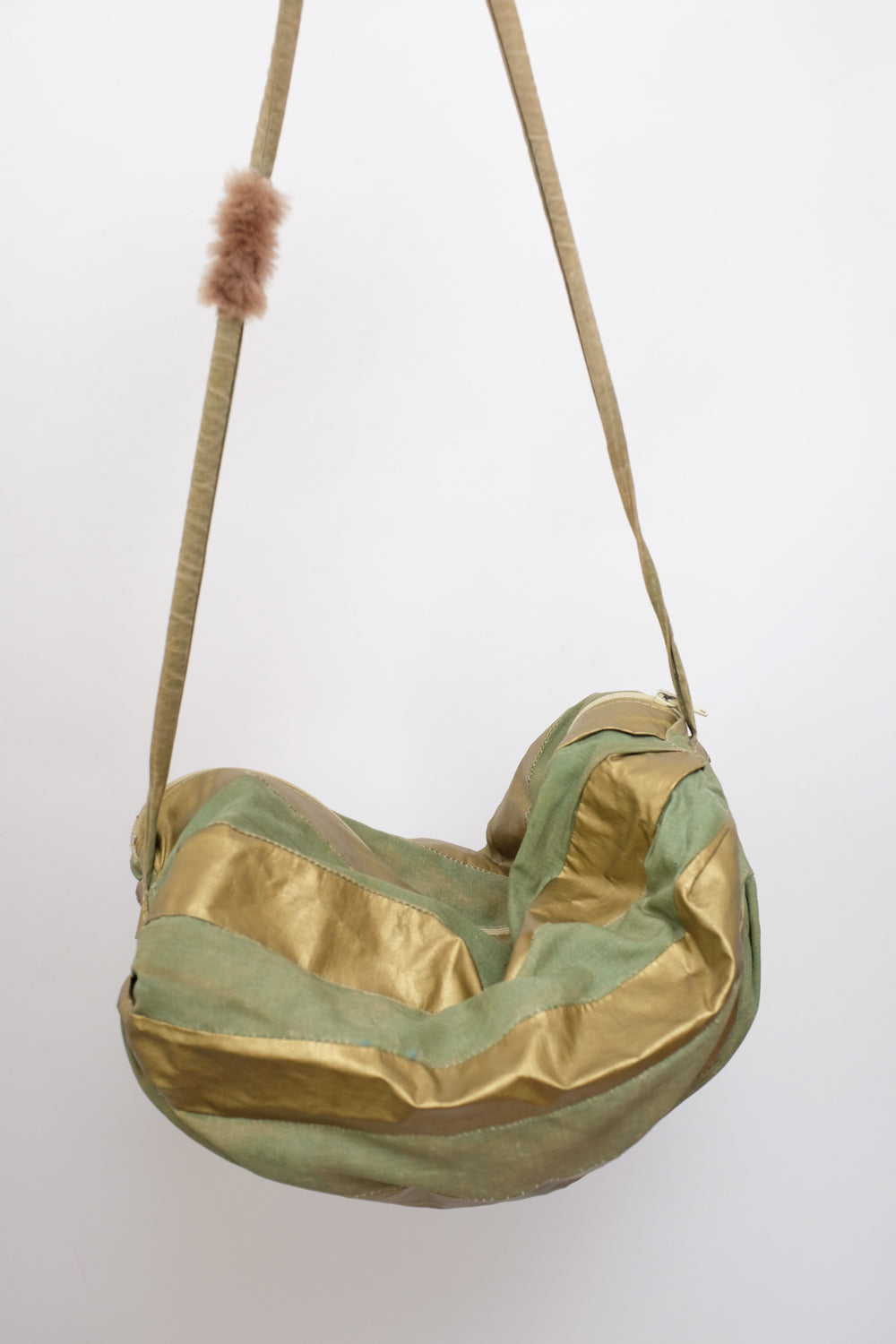 VINTAGE BALLON MINT GOLD BAG