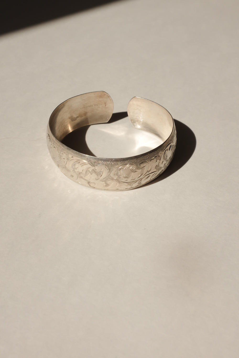 VINTAGE BOLD SILVER FLORAL BRACELET