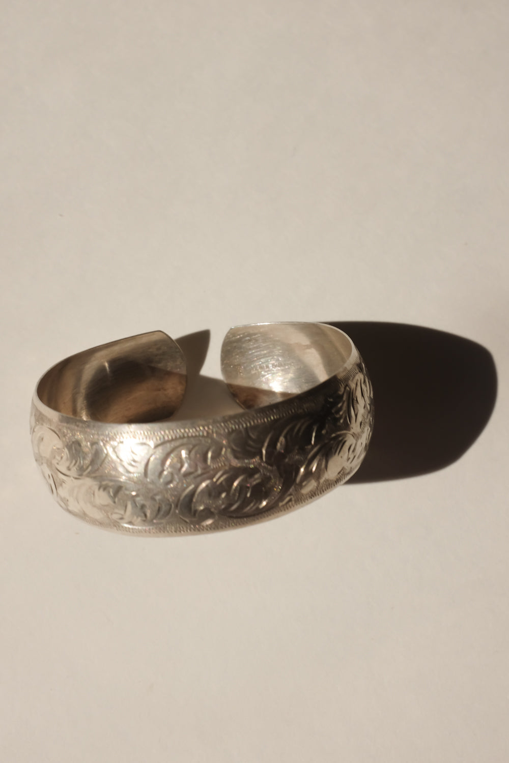 VINTAGE BOLD SILVER FLORAL BRACELET