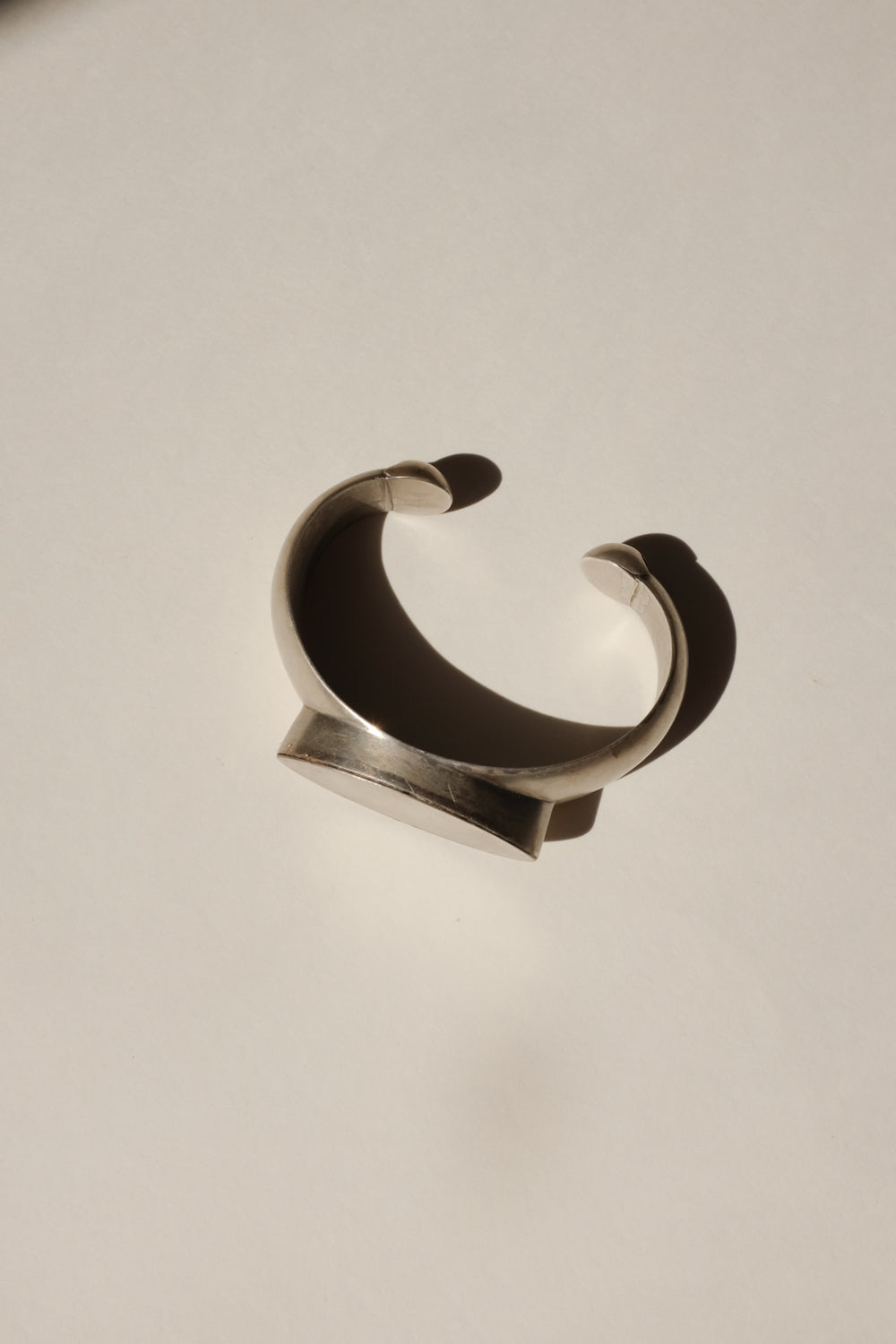 VINTAGE BOLD SILVER SIGNET BRACELET