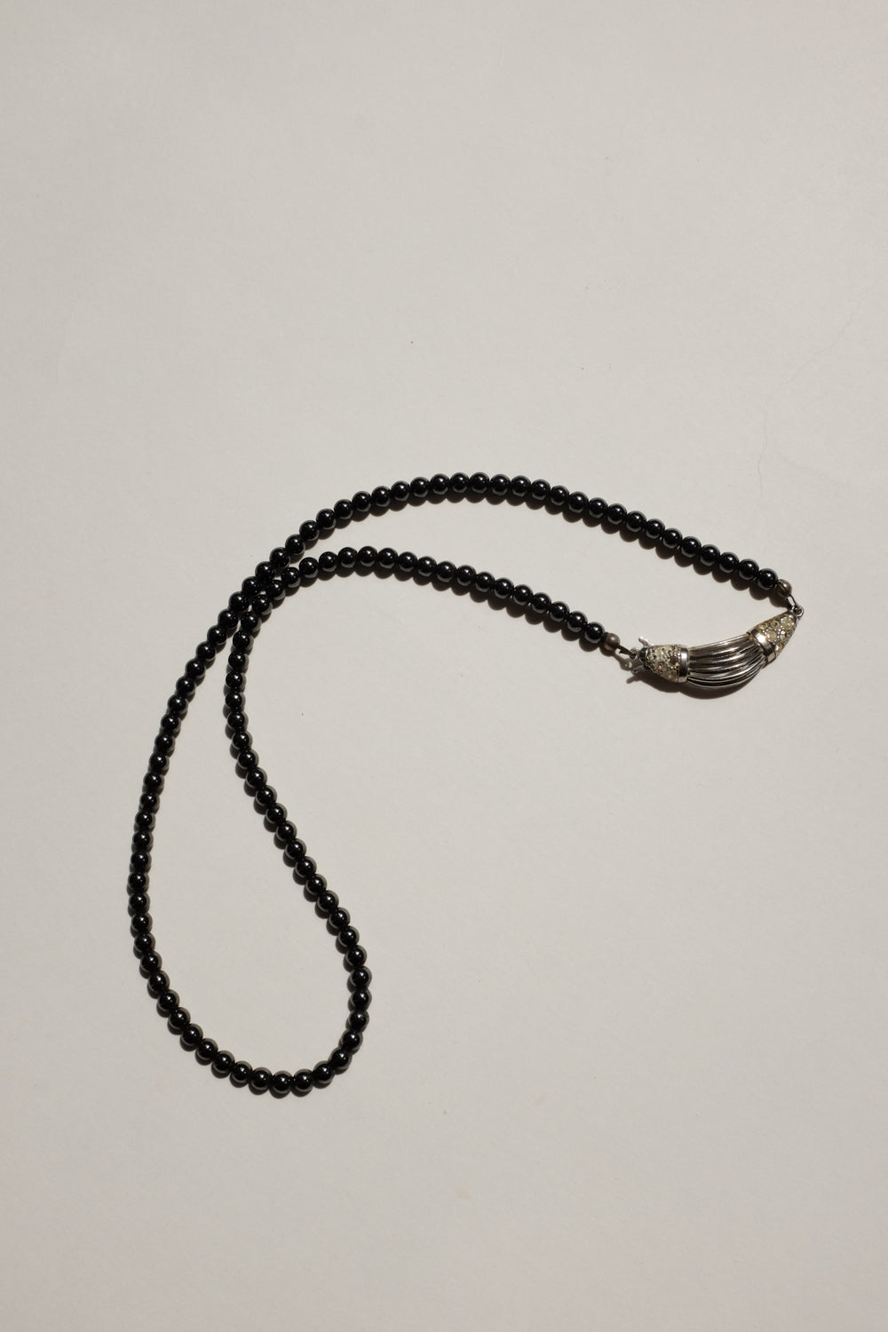 BLACK PEARL VINTAGE STERLING SILVER NECKLACE